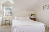 Mendocino County Lodging - Sunrise Suite bed